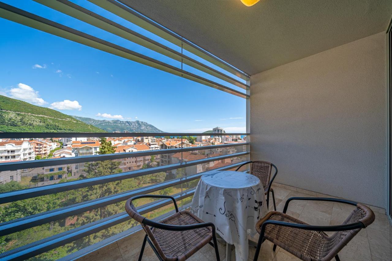 Sea View Apartments In Budva Exteriör bild