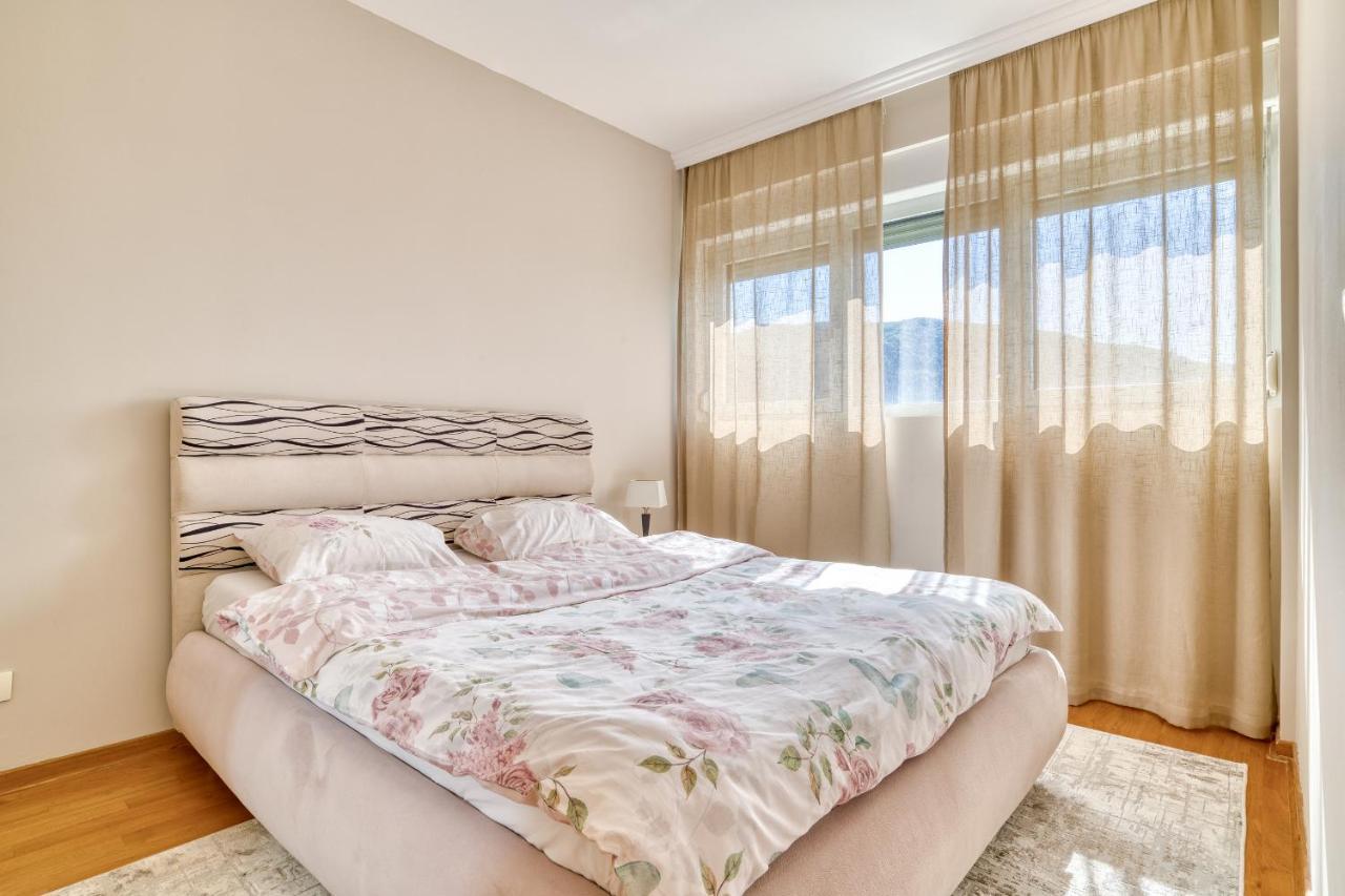 Sea View Apartments In Budva Exteriör bild